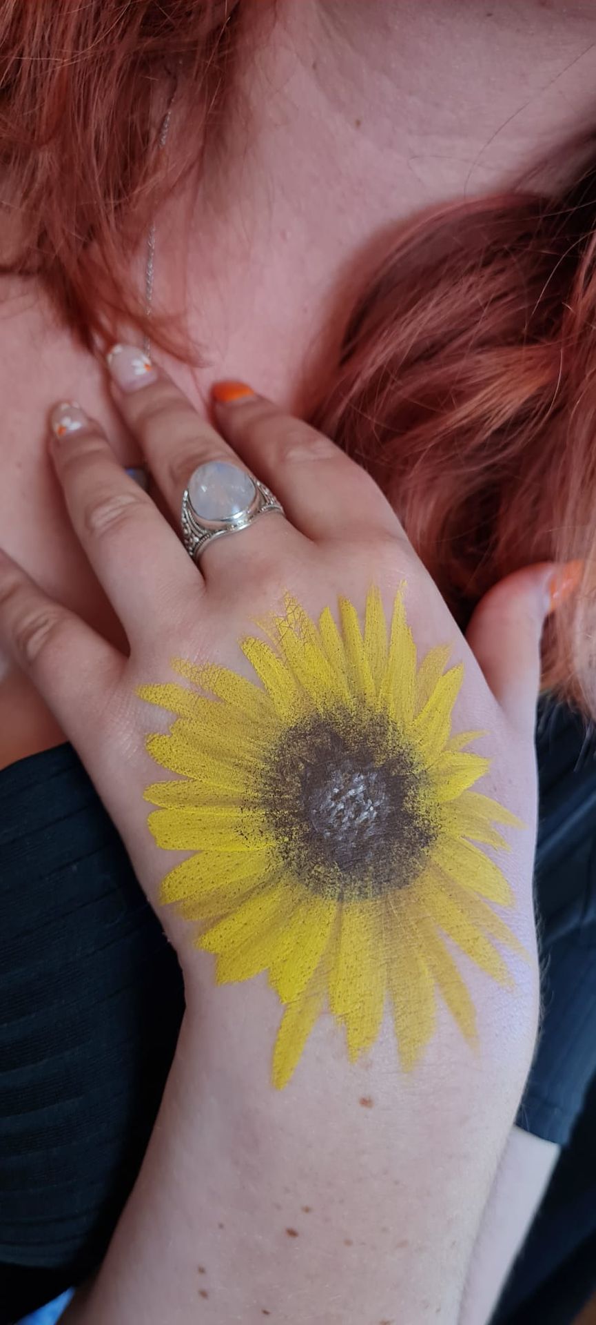 Bodypainting - fleur - main