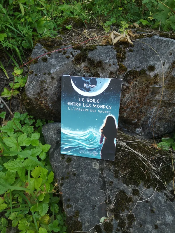 [2031] Le voile entre les monde, t.1 L'épreuve des vagues